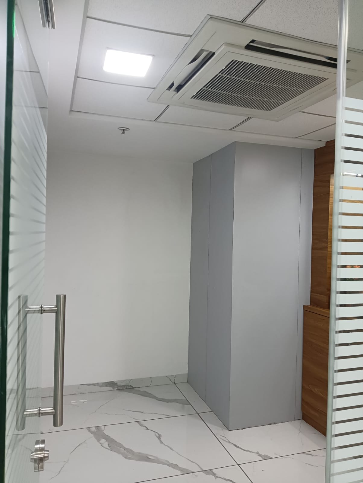 1000492713 Rupa Solitaire Building MBP MAHAPE