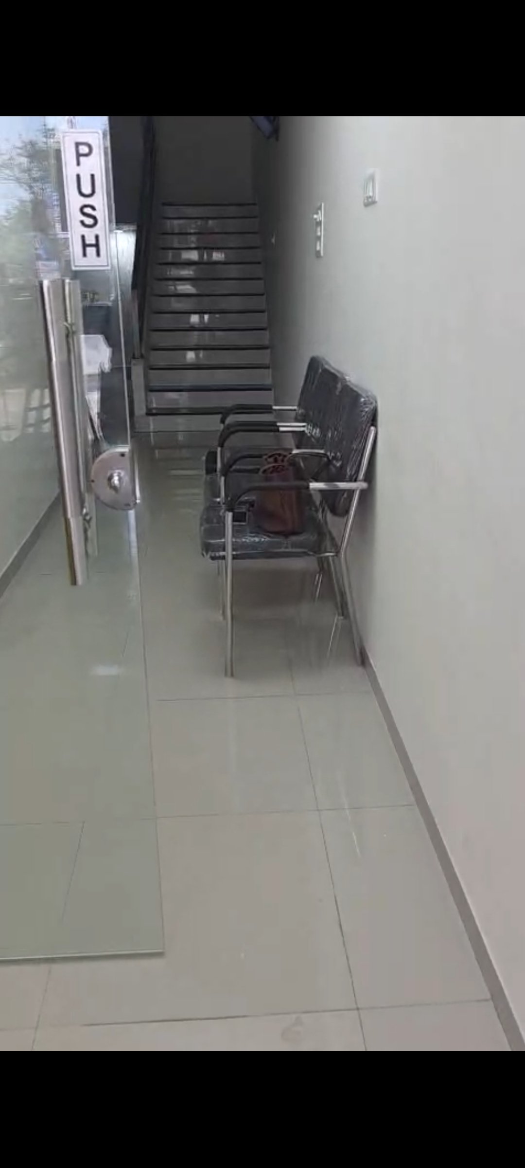 1000493196 Dental clinic fully furnished for Rent