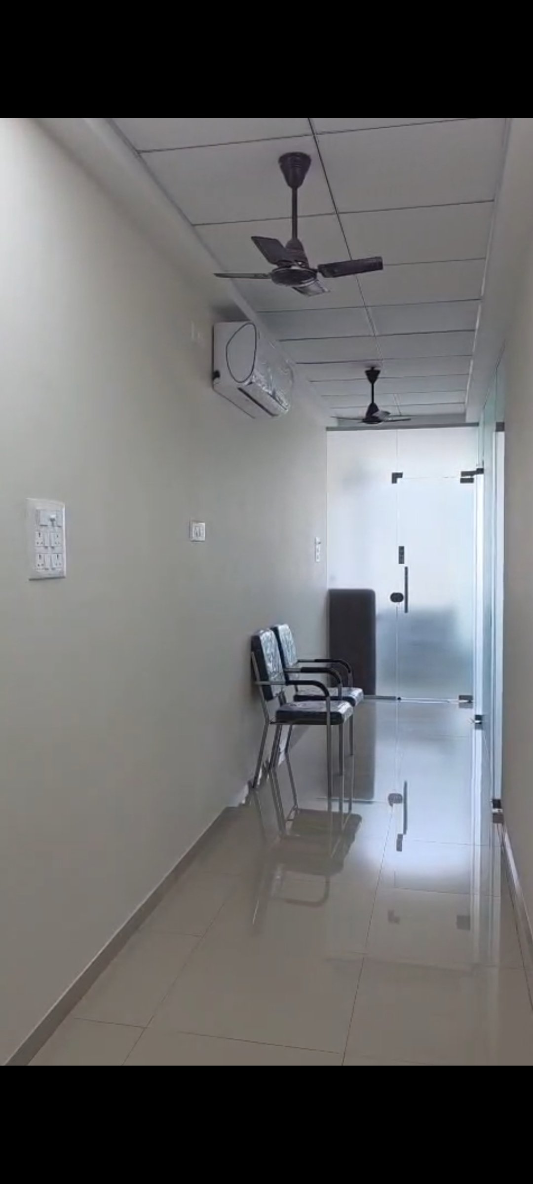 1000493212 Dental clinic fully furnished for Rent