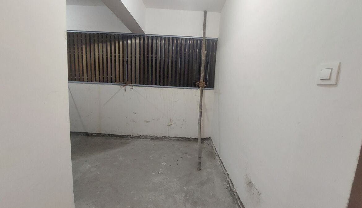 terrace flat Thakur Emerald