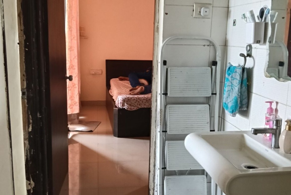available 2bhk flat for rent in Kharghar
